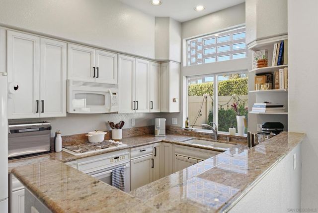 7707 Hazard Center Rd, San Diego, CA 92108