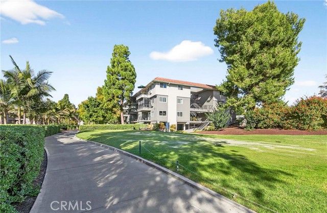 2393 Via Mariposa 2B, Laguna Woods, CA 92637