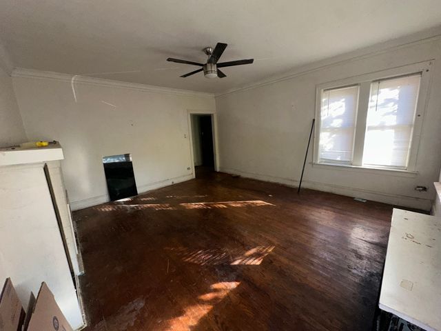 8039 S Ingleside Avenue, Chicago, IL 60619