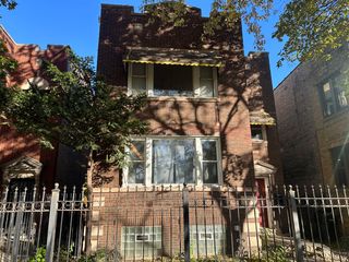 8039 S Ingleside Avenue, Chicago, IL 60619