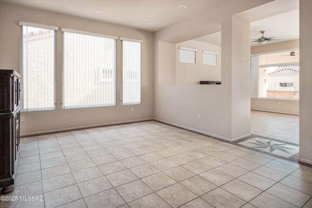 938 E Grass Meadow Place, Oro Valley, AZ 85755