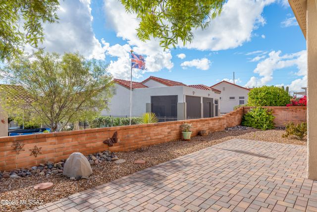938 E Grass Meadow Place, Oro Valley, AZ 85755