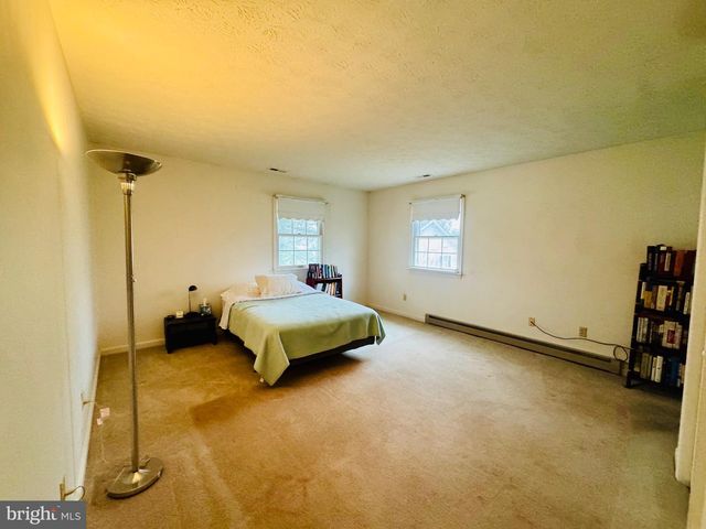 303 WESTMORELAND DR, Stephens City, VA 22655