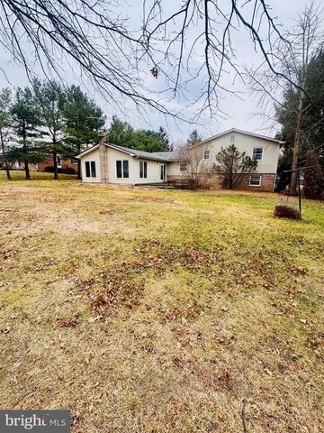 303 WESTMORELAND DR, Stephens City, VA 22655