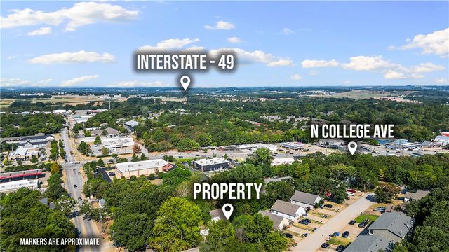 2411 N Bronze Tree Drive, Fayetteville, AR 72703