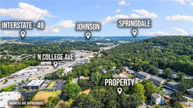 2411 N Bronze Tree Drive, Fayetteville, AR 72703