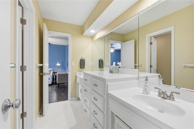 12914 Mackey Street, Overland Park, KS 66213