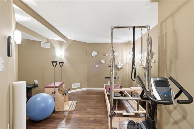 12914 Mackey Street, Overland Park, KS 66213
