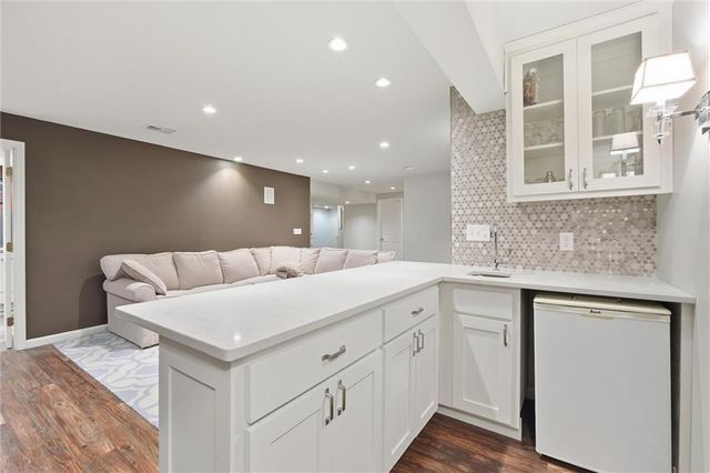 12914 Mackey Street, Overland Park, KS 66213