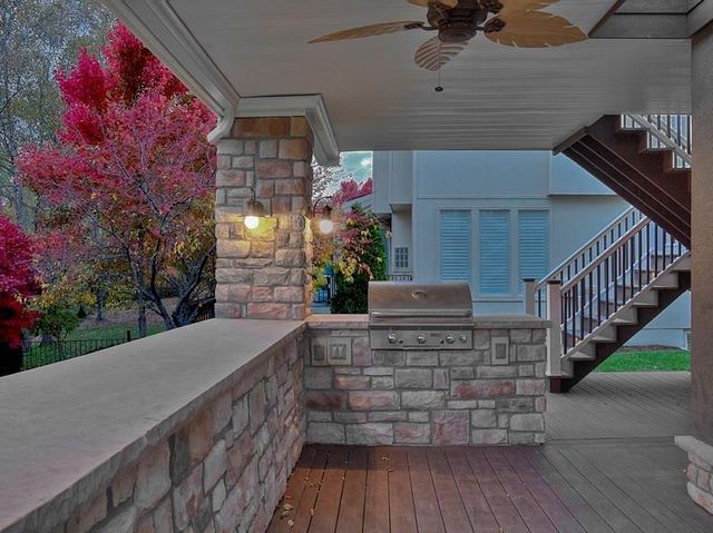 12914 Mackey Street, Overland Park, KS 66213