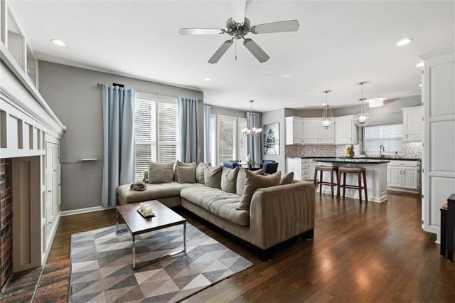 12914 Mackey Street, Overland Park, KS 66213