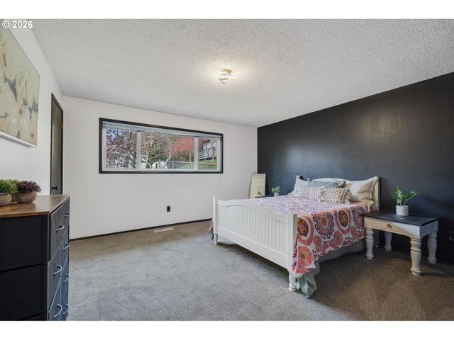 8630 BEWLEY St, Bay City, OR 97107