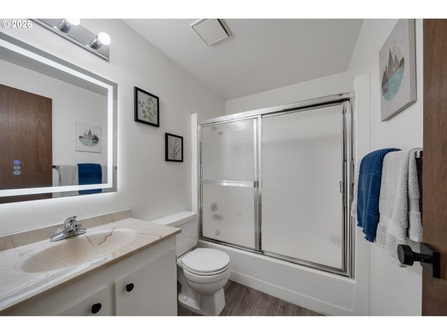 8630 BEWLEY St, Bay City, OR 97107