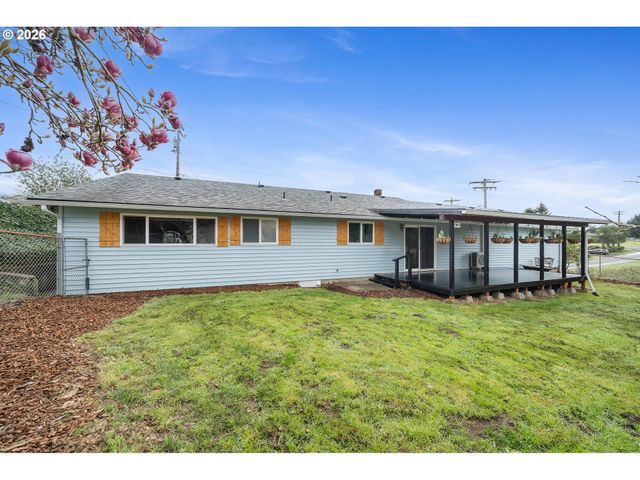 8630 BEWLEY St, Bay City, OR 97107