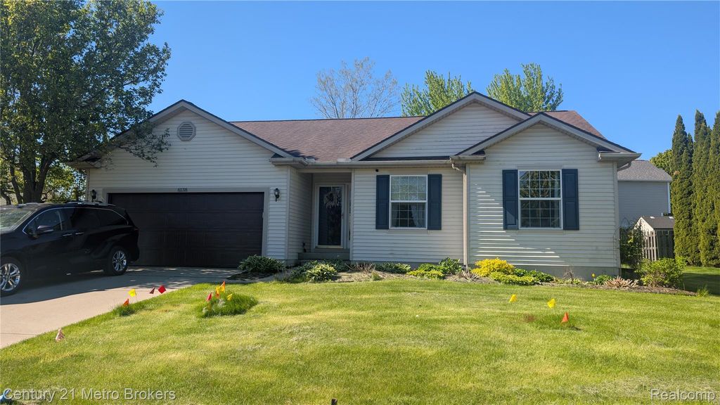 6138 Deer Park Pass, Burton, MI 48439