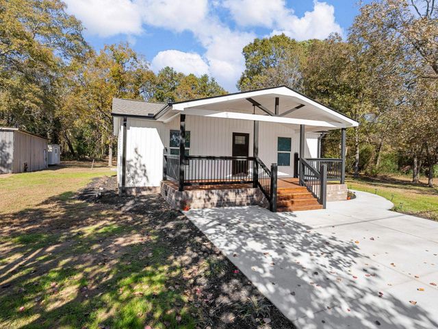 118 Strawaberry Road, Anderson, SC 29626