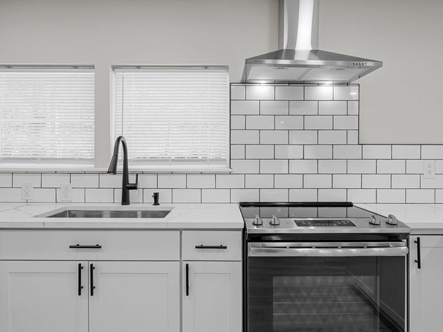 118 Strawaberry Road, Anderson, SC 29626