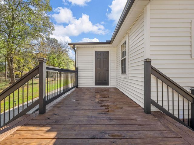 118 Strawaberry Road, Anderson, SC 29626