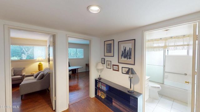 10900 Des Moines Avenue, Porter Ranch, CA 91326