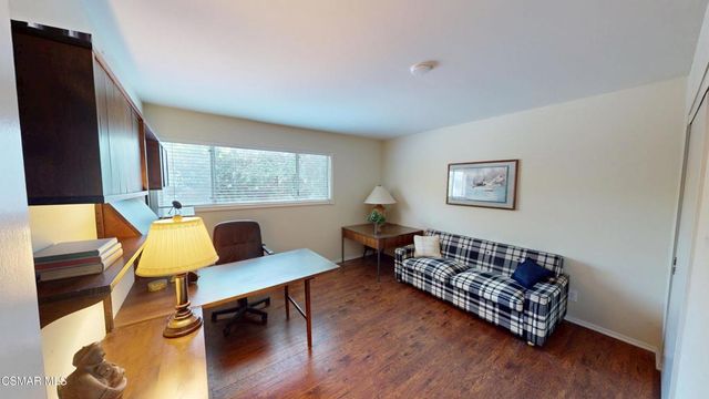 10900 Des Moines Avenue, Porter Ranch, CA 91326