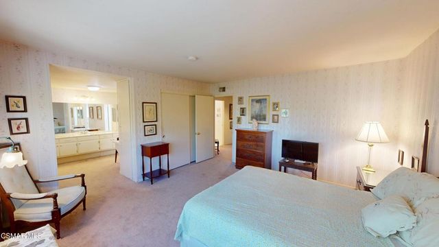 10900 Des Moines Avenue, Porter Ranch, CA 91326