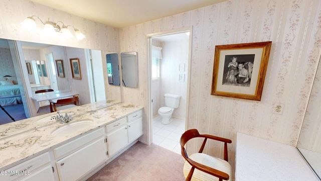 10900 Des Moines Avenue, Porter Ranch, CA 91326