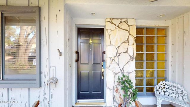 10900 Des Moines Avenue, Porter Ranch, CA 91326