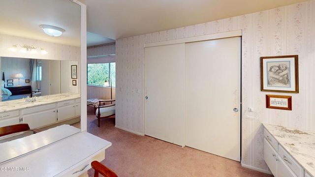 10900 Des Moines Avenue, Porter Ranch, CA 91326