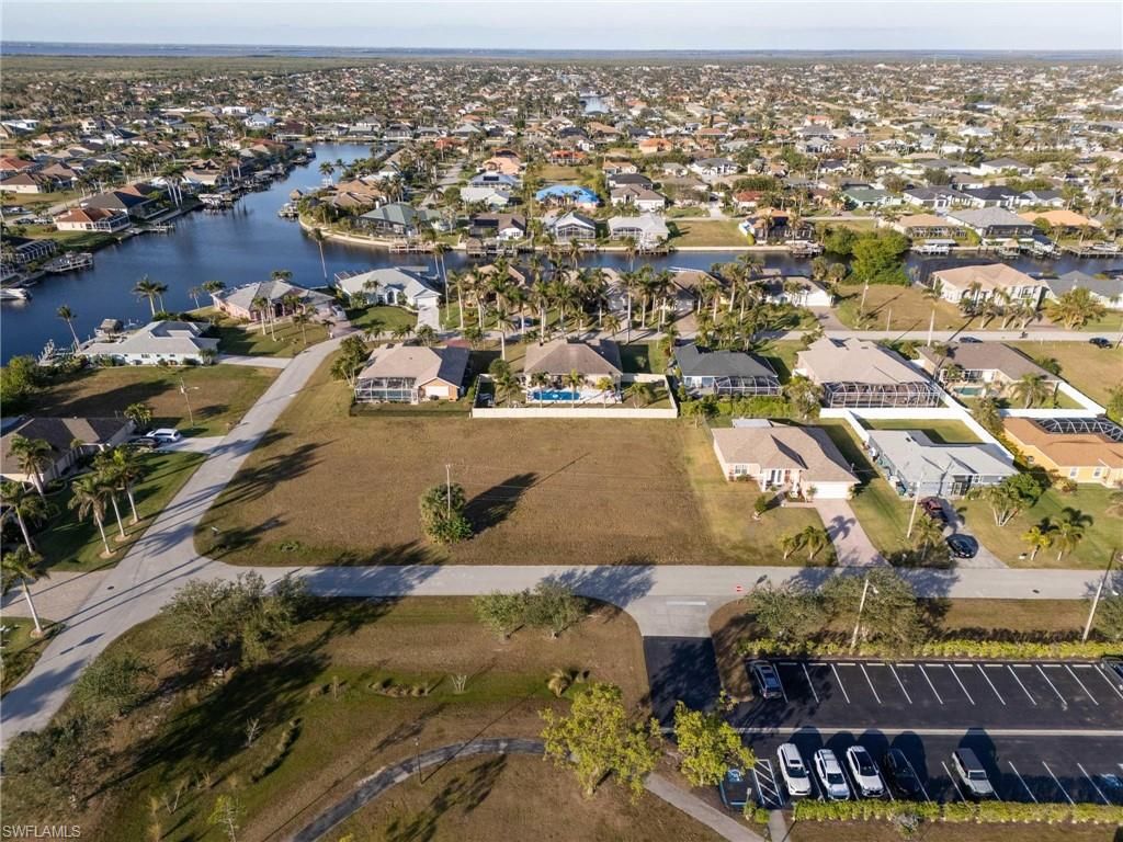 5304 SW 17th PL, CAPE CORAL, FL 33914 — photo 4