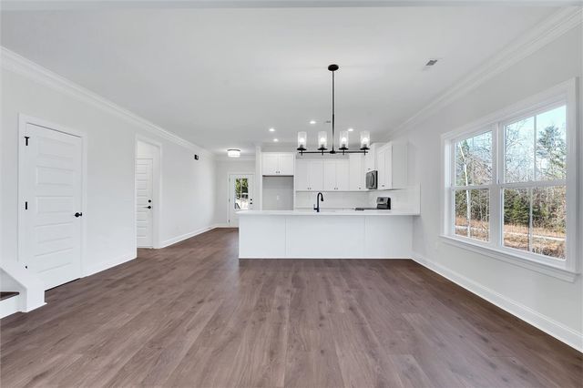 408 Falcons Lair West Drive, Walhalla, SC 29691