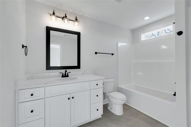 408 Falcons Lair West Drive, Walhalla, SC 29691