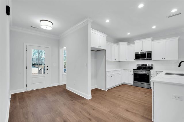 408 Falcons Lair West Drive, Walhalla, SC 29691