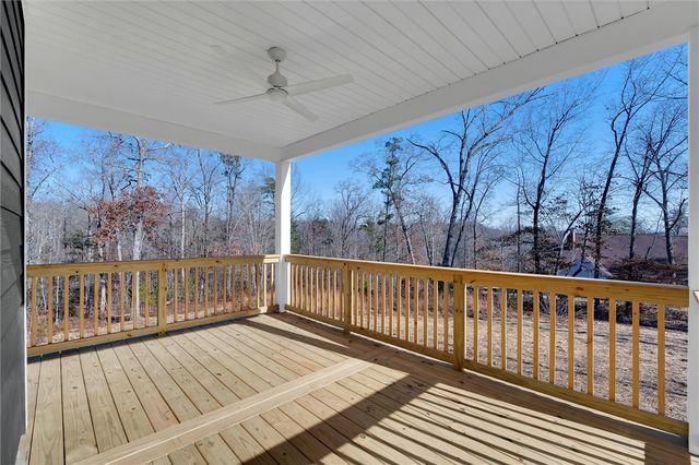 408 Falcons Lair West Drive, Walhalla, SC 29691