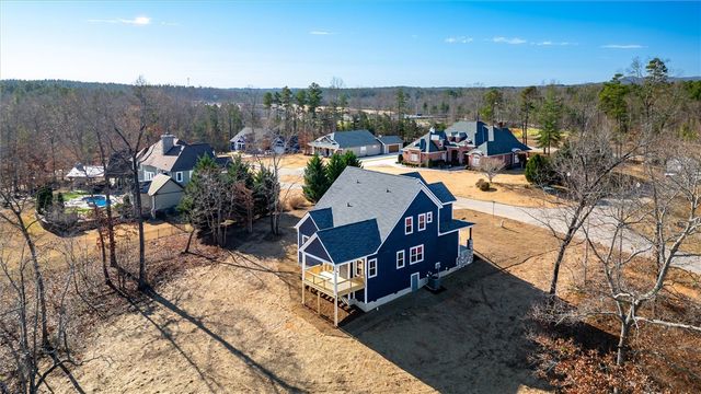 408 Falcons Lair West Drive, Walhalla, SC 29691