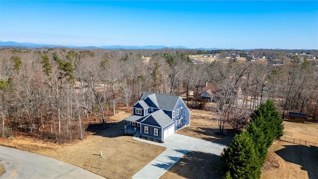 408 Falcons Lair West Drive, Walhalla, SC 29691