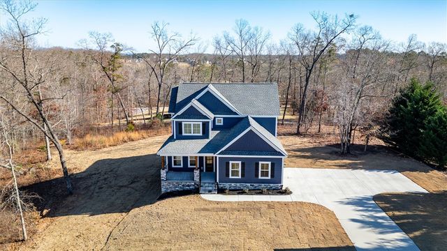 408 Falcons Lair West Drive, Walhalla, SC 29691