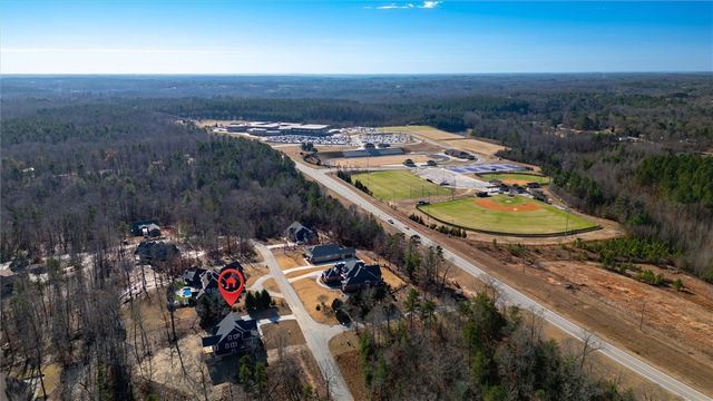 408 Falcons Lair West Drive, Walhalla, SC 29691