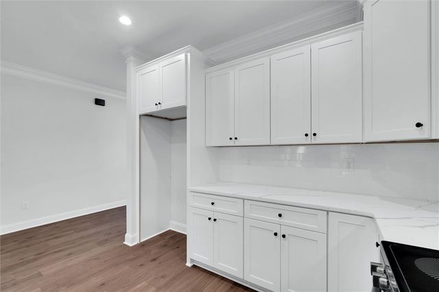 408 Falcons Lair West Drive, Walhalla, SC 29691