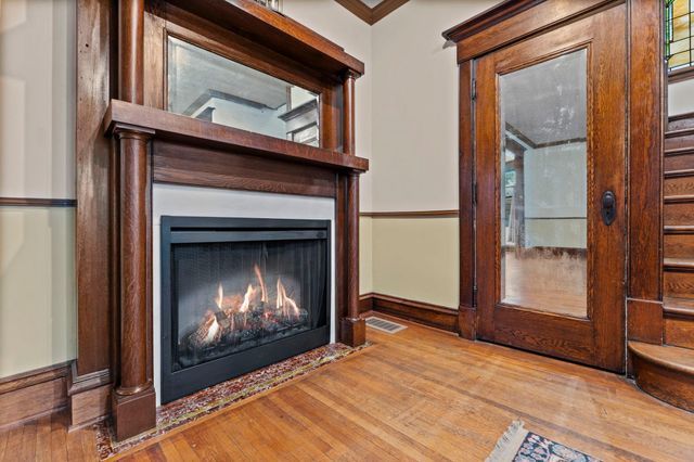 924 Marshall Avenue, Saint Paul, MN 55104