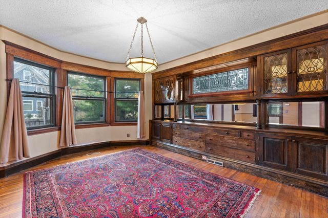 924 Marshall Avenue, Saint Paul, MN 55104