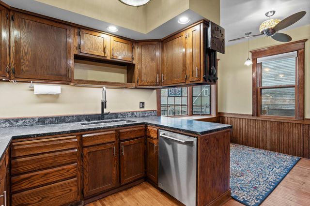924 Marshall Avenue, Saint Paul, MN 55104