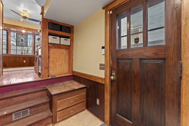 924 Marshall Avenue, Saint Paul, MN 55104