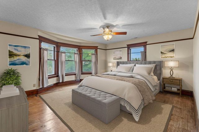 924 Marshall Avenue, Saint Paul, MN 55104