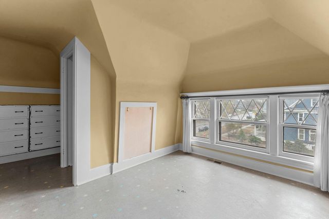924 Marshall Avenue, Saint Paul, MN 55104
