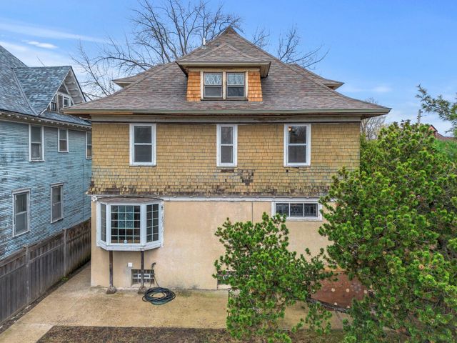 924 Marshall Avenue, Saint Paul, MN 55104