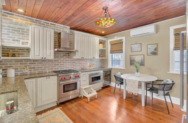 232 Rutledge Avenue, Charleston, SC 29403