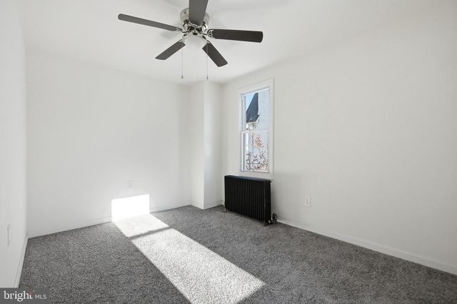 24 MAPLE TER, Clifton Heights, PA 19018