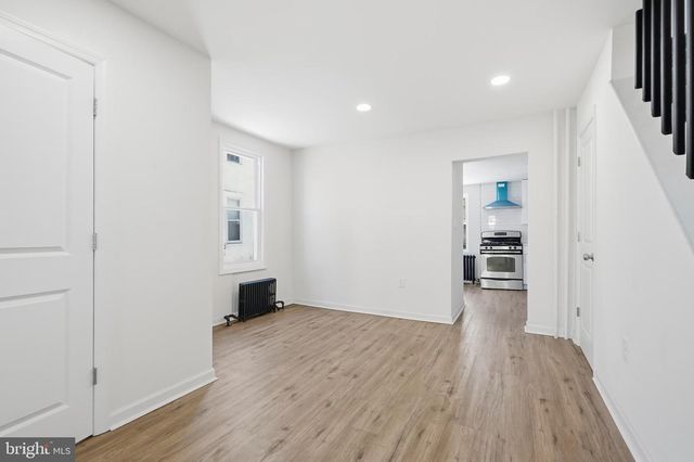 24 MAPLE TER, Clifton Heights, PA 19018