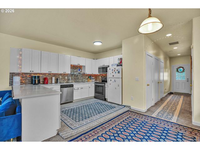 4930 Se 122ND Ave, Portland, OR 97236