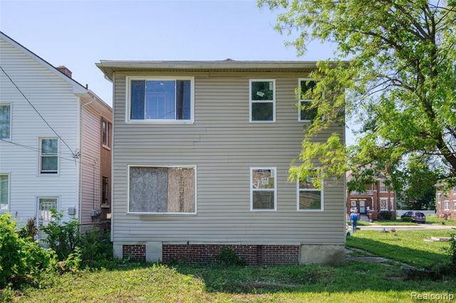 1976 Clairmount Street, Detroit, MI 48206